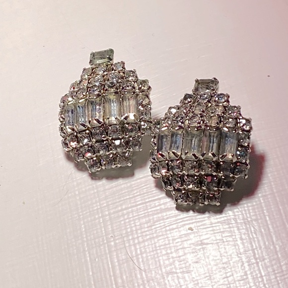 Beautiful vintage antique clip on earrings,silver with crystals,ABS rhinestones - Picture 7 of 9
